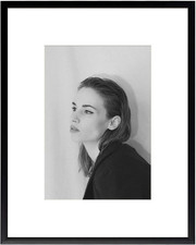 - 8X10 Aluminum Picture Frame - with Mat for 5X7 Photo or without Mat for 8 X 10