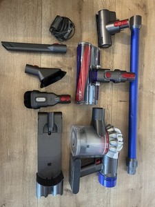 Dyson V8 2. Gen Akku Staub Sauger Zubehör