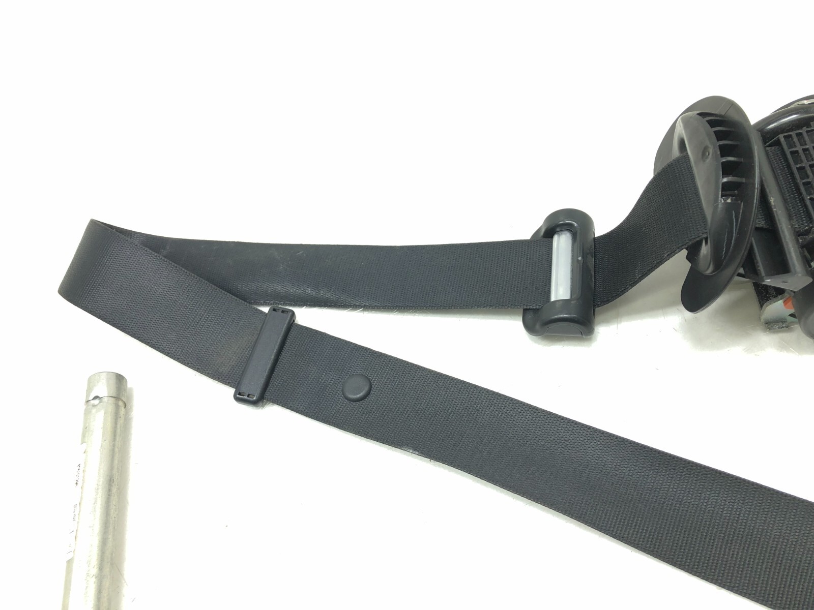 2014-2024 MASERATI GHIBLI SQ4 LEFT DRIVER FRONT SEAT BELT RERTRACTOR OEM.
