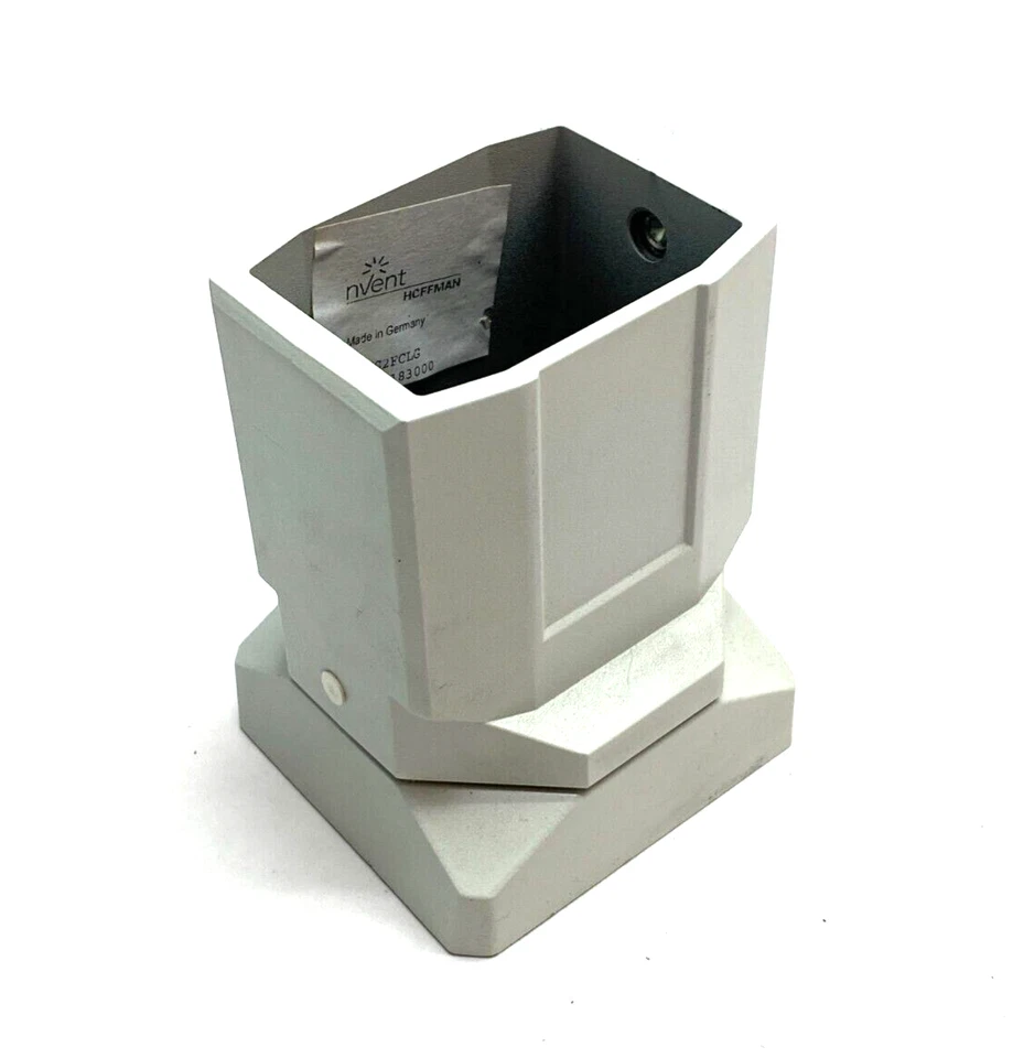Junta de acoplamiento de brida Hoffman CCS2FCLG nVent para brazo colgante 45x60 mm blanco Foto 2 de 4