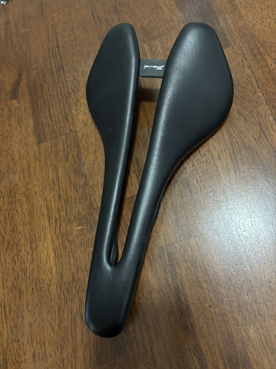 Berk Lupina Padded 150 mm Carbon Rail Road Bike Saddle 100g Berk Lupina Padded 150 mm Carbon Rail Road Bike Saddle 100g
