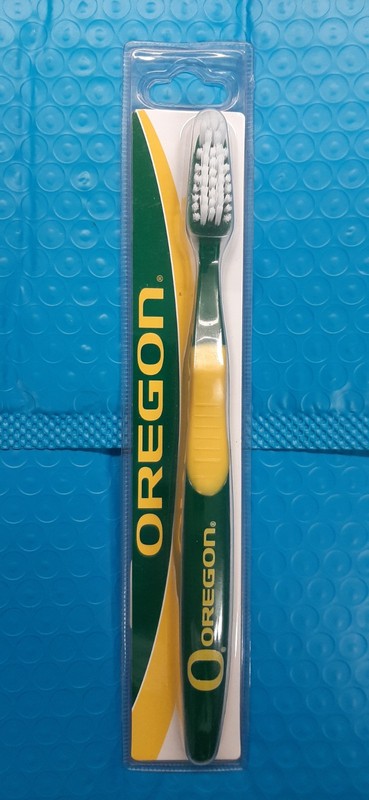 Siskiyou Sports - NCAA Oregon Ducks Toothbrush Genuine College Product Brand New