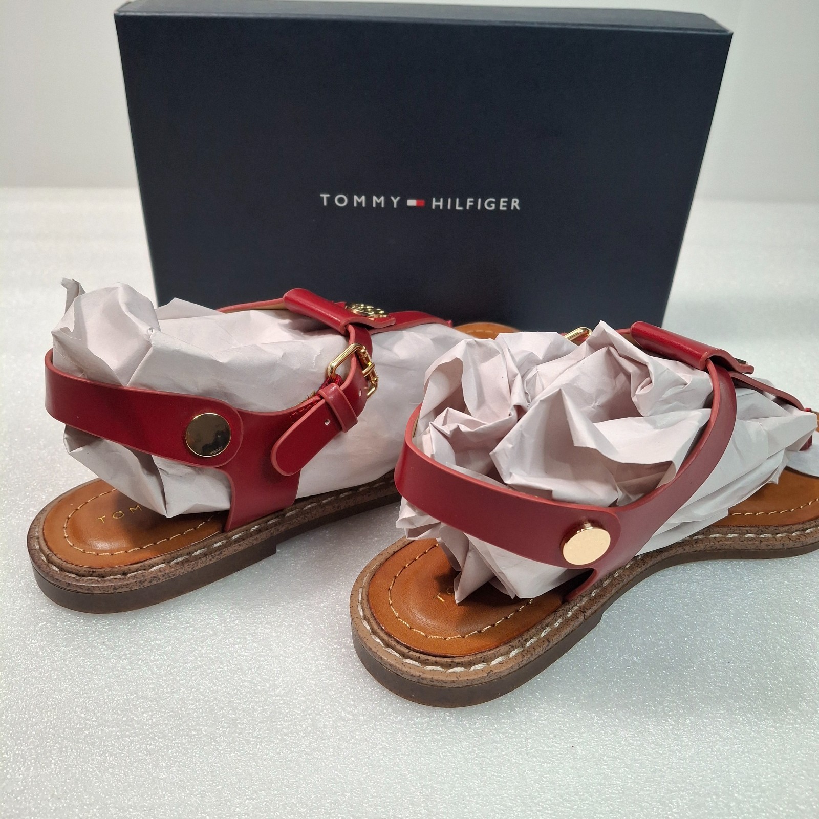 TOMMY HILFIGER Bennia Thong Flat Sandal Red w/Gold Hardware Size 8 - New In Box thumbnail 13
