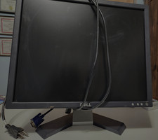 Dell E196FPb 19" 1280x1024 Flat Panel Monitor w/stand