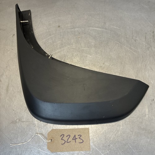 LANDROVER DEFENDER Mud Flap LH 2019-2026 L8BM286A12AC