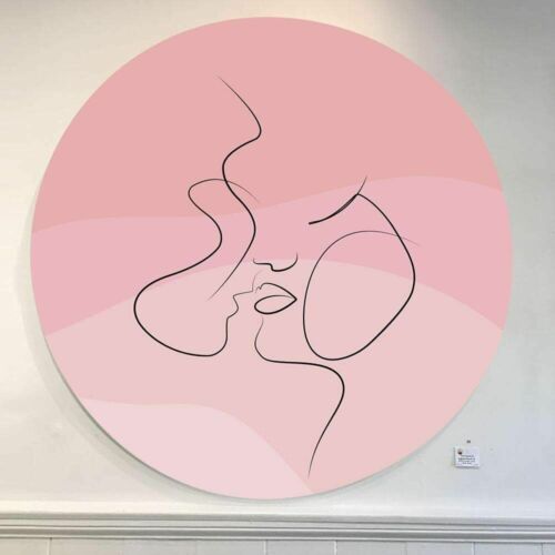A Lover´s Kiss Canvas Matte Finish Subtle Pop Home Decorative Framed Painting
