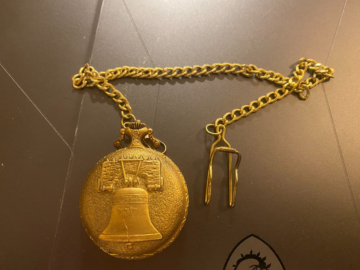 Vintage HENNIKER'S Swiss Made Pocket Watch 17 Jewels Liberty Bell