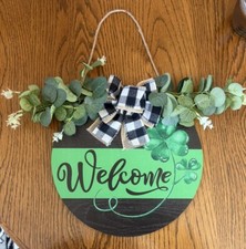 St. Patrick's Day Welcome Sign Wooden Hanging Sign Farmhouse Irish Door Decor