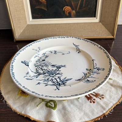 Steingutplatte von Lunéville Keller & Guerin Modell Marguerite
