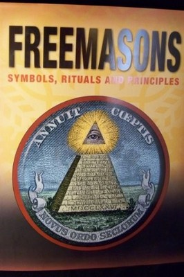 Freemasons: Symbols, Rituals a - GOOD