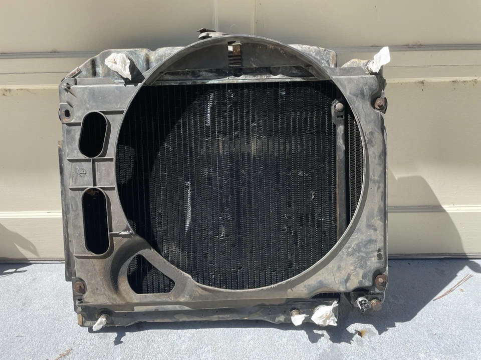 Radiador de refrigeración Mercedes Benz 280se principios de los 70S 1971-1975 W108 W109 Foto 2 de 2