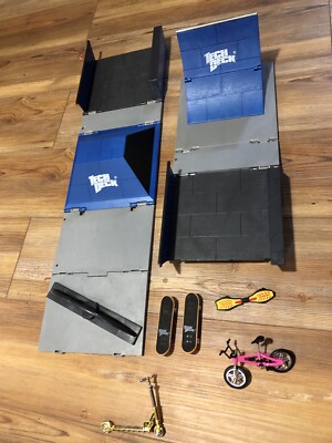 Tech Deck Fingerboard, Ramps, Collapsible Case-2 tech deck skateboards/unbranded