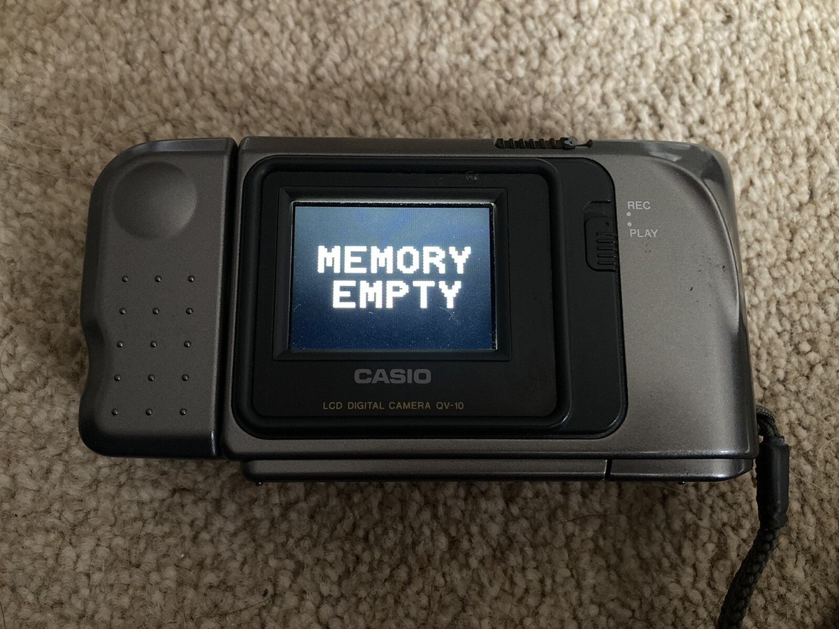【CASIO 】デジタルカメラ CASIO QV-10A Casio QV-10, the first consumer LCD digital camera, lauded