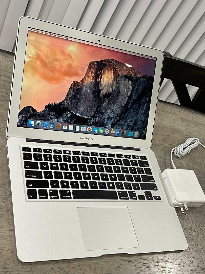 Apple MacBook Air (13-inch Early 2013) 1.4 GHz Intel core i5 8GB RAM 128GB  SSD.
