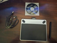 Wacom Intuos Draw CTL-490 Digital Drawing Tablet, White