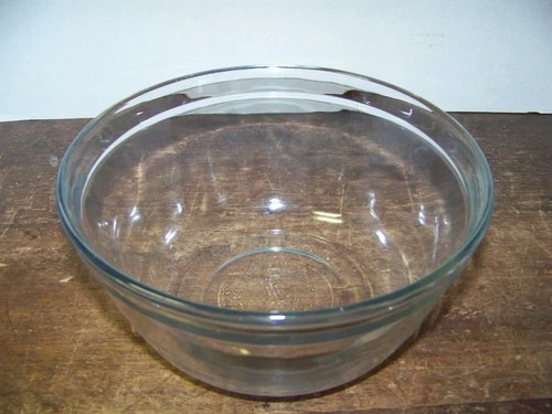 Vintage Anchor Hocking 1.5 L Clear Mixing Bowl USA  1.5 Qt Oven Microwave Safe
