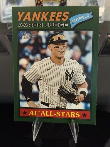2026 Topps Heritage Aaron Judge #10 Dark Green Bordered