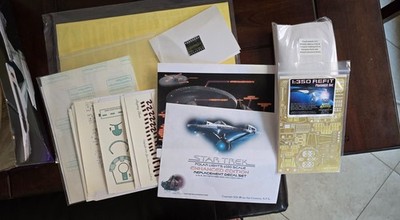 Polar Lights 1/350 Star Trek TOS Enterprise 50th Anniversary