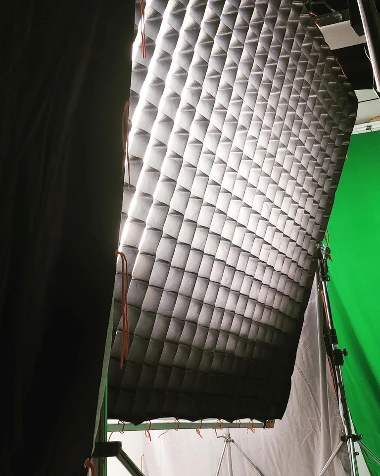 6'x6' 6x6ft 1.8x1.8m 50° Soft Egg Crate Fully Sewn with Carrying Case - Image 4 of 4