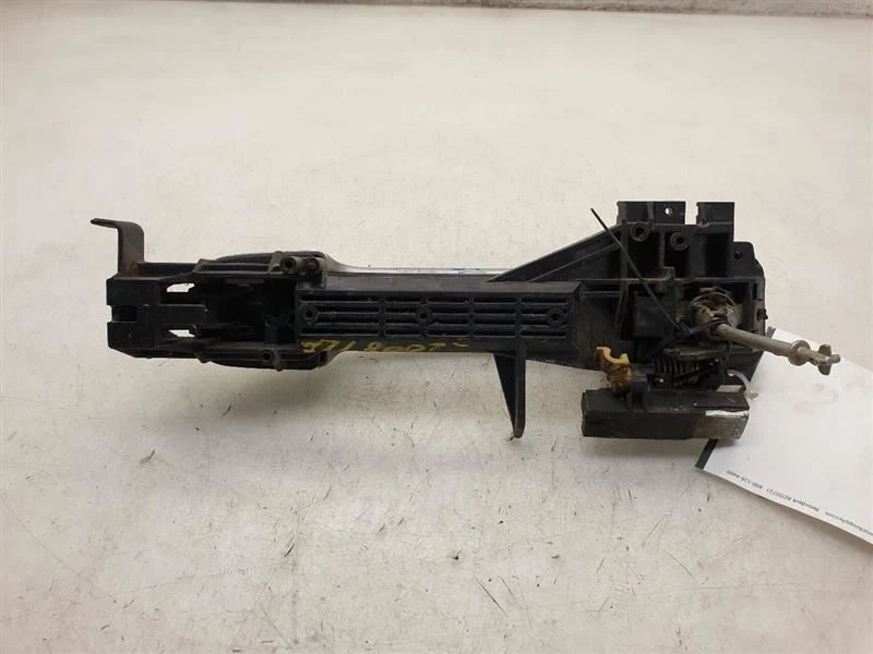 08-22 MANIJA PUERTA DELANTERA (EXTERIOR) LADO CONDUCTOR TOYOTA SEQUOIA SR5 Foto 3 de 4