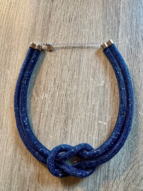 Halskette Swarovski, NEU, blau, Modeschmuck, ca. 40 - 47 cm Neupreis 179,00 Euro - Bild 2 von 3