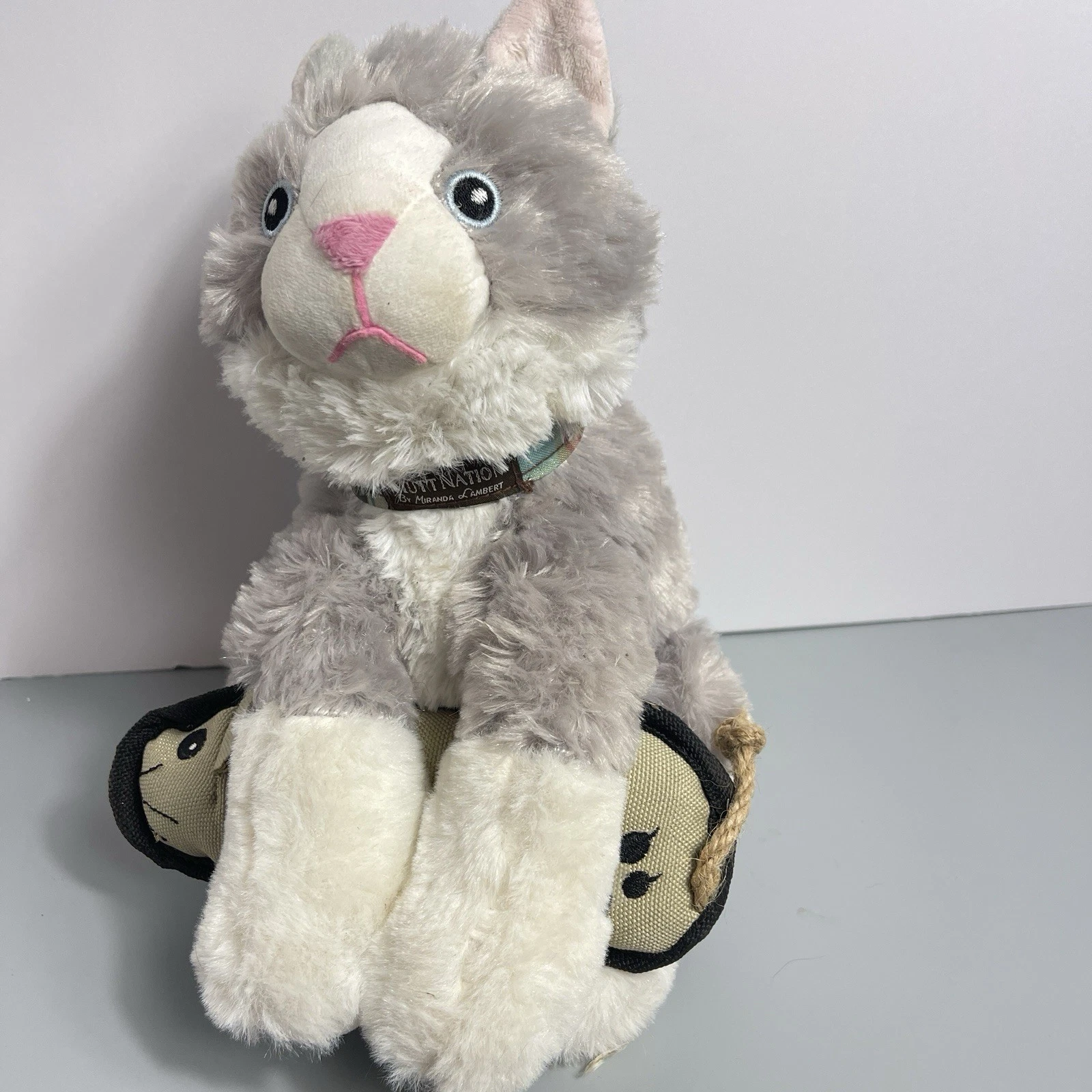 Miranda Lambert Mutt Nation Grey and White Cat Fish Toy Crinkle Ears 10" Tall