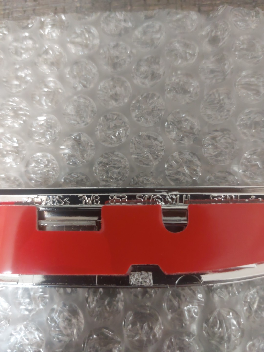 New Bentley LT Fender Trim Molding Chrome OEM 3W8 853 517 Q