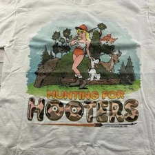 Vintage style Hunting for Hooters short sleeve white classic tee shirt S-5XL