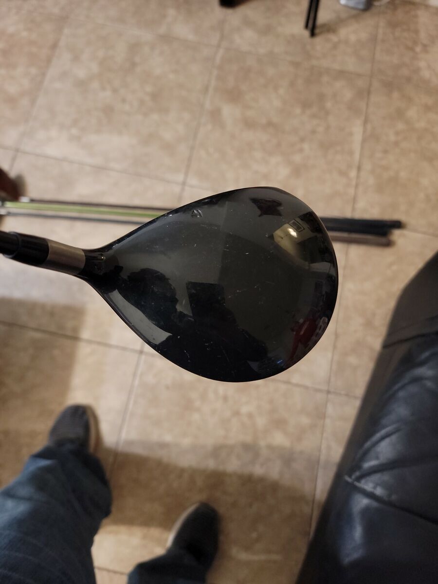 TaylorMade r7 Quad 9.5 Degree Driver Right Hand Graphite TaylorMade r7 Quad 9.5 Degree Driver Right Hand Graphite