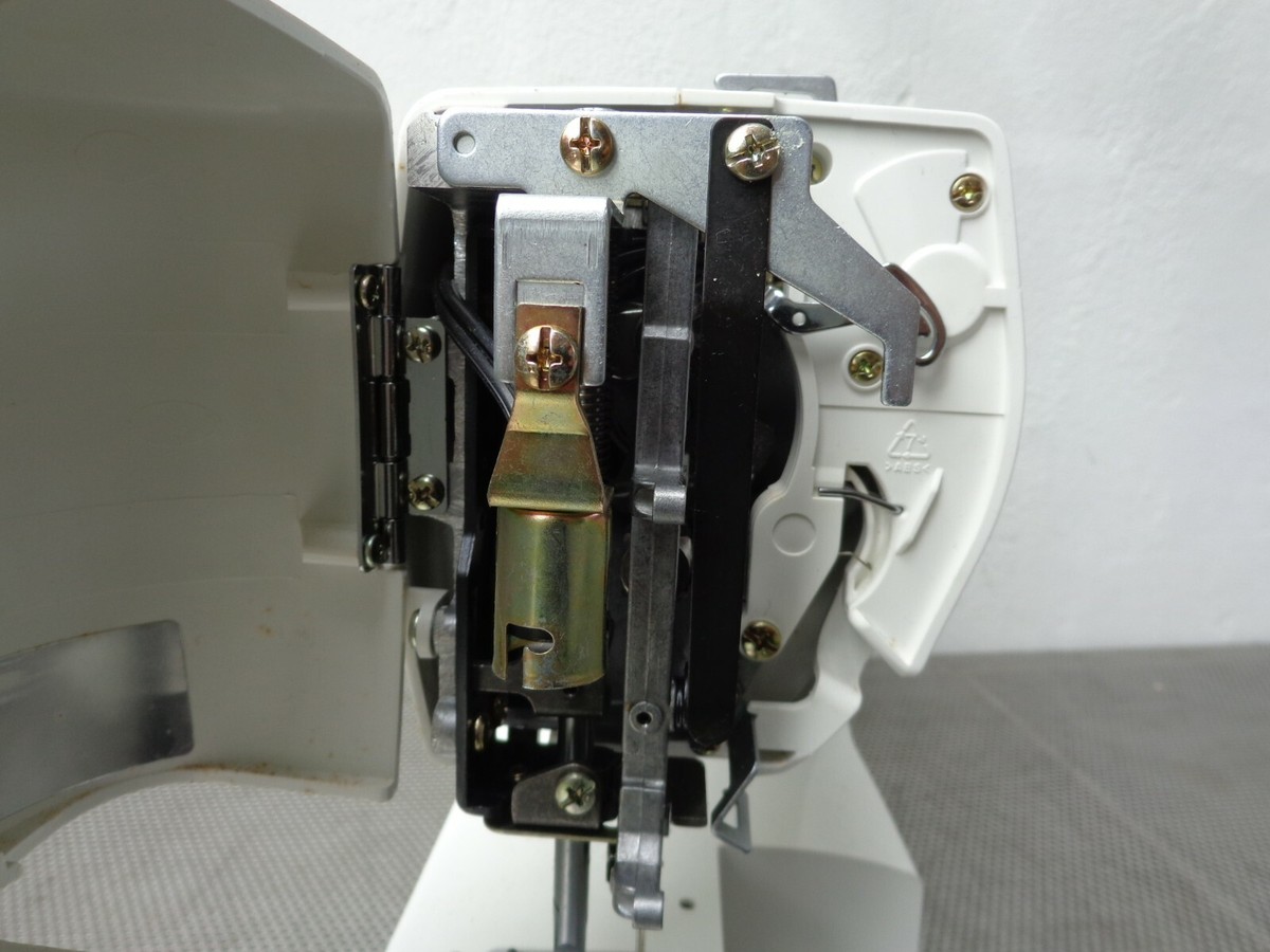 Kenmore Sewing Machine 385.15208400 9 Multi stitch ASIS