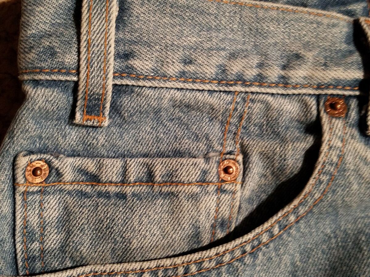 Vintage Levi's 505 Red Tab Staight Leg Regular Fit Jeans Vintage Levi's 505 Red Tab Staight Leg Regular Fit Jeans
