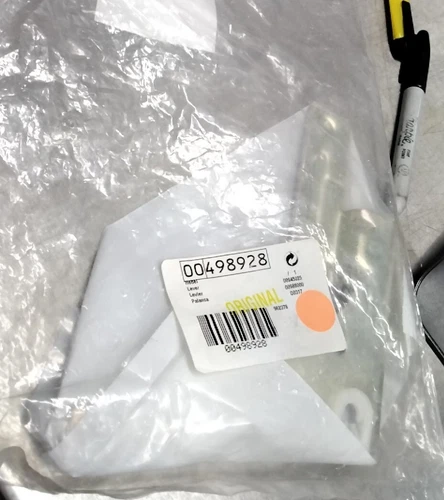 New Dishwasher Hinge Part # 00498928