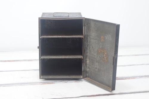 Antique Footed Toleware Tin Cake Box Bread Box Pie Safe Stove Warmer - Picture 8 of 11