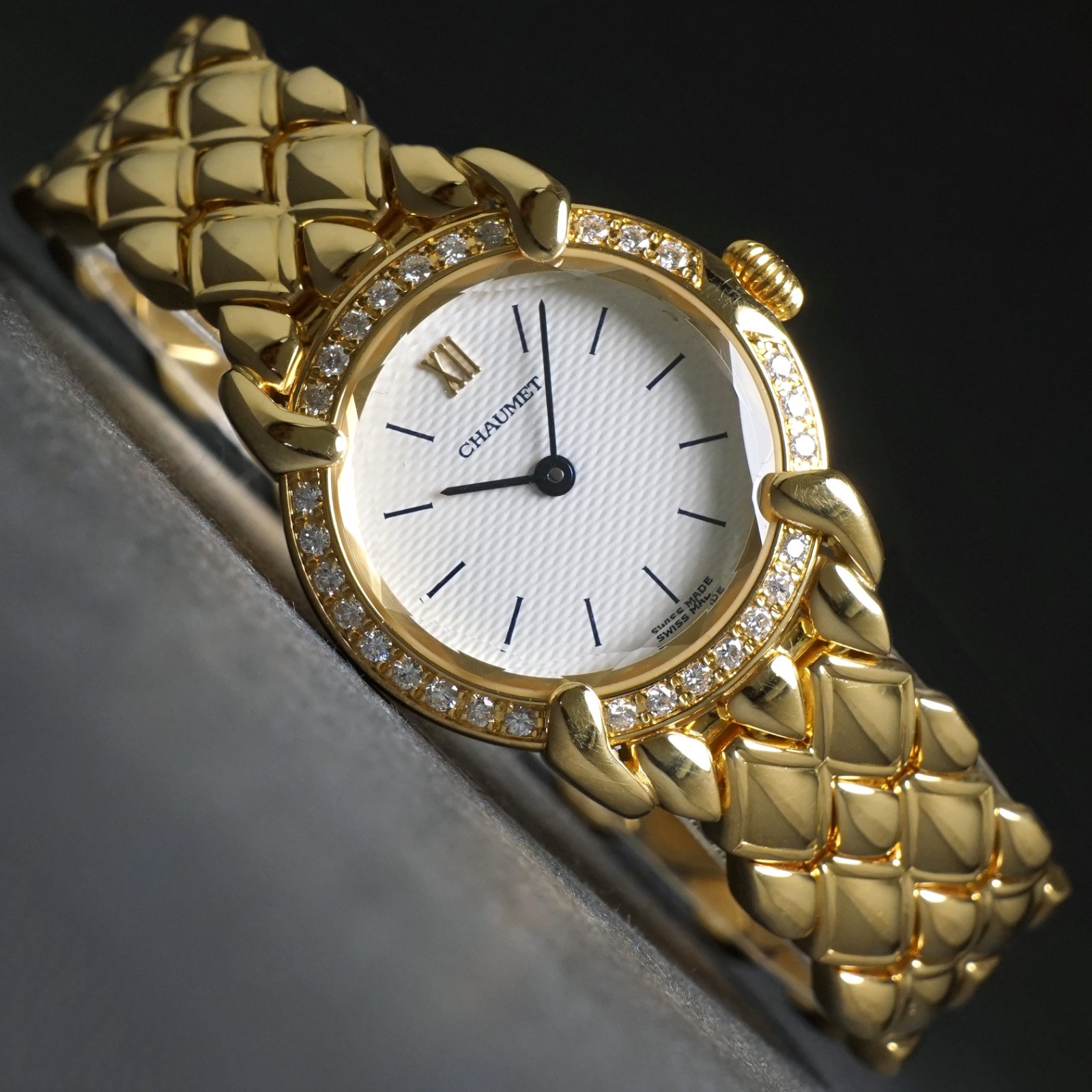 Stunning Chaumet Elysses Solid 18K Yellow Gold & … - image 1