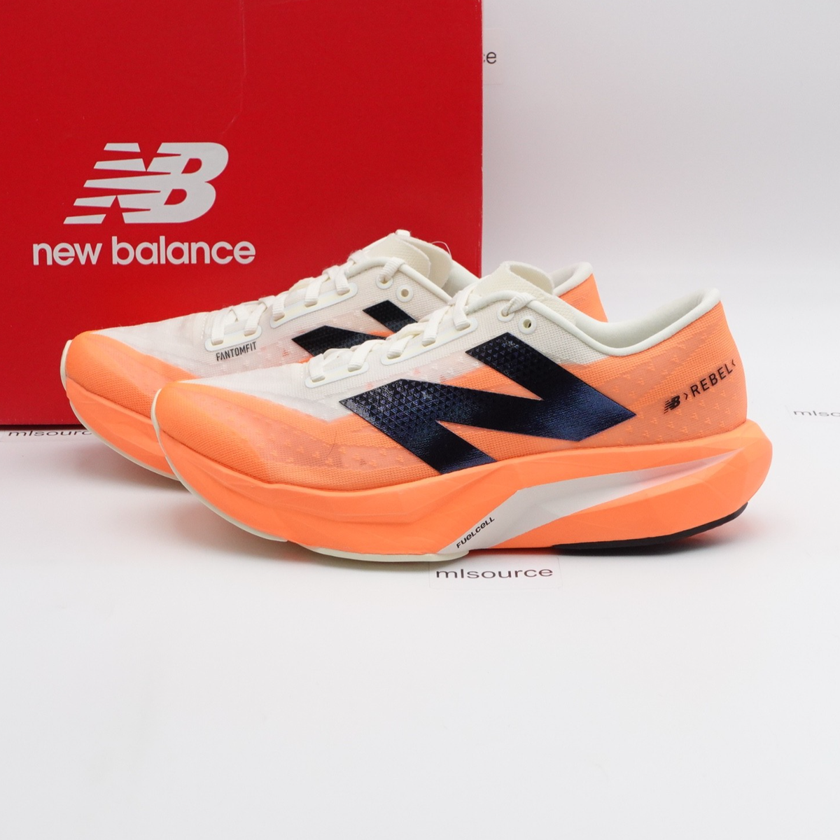 Size 9.5 WIDE D Women's New Balance FuelCell Rebel v4 Running Shoe