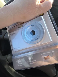 VIVITAR SnapShot 44MP Digital Camera with Micro SD 16GB - VECXX 85 Brand New!
