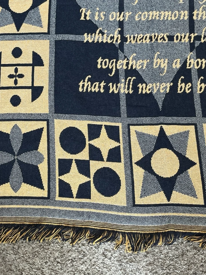 Manta tapiz vintage hermanas azul oro blanco 47" x 57" hecha en España Foto 3 de 4