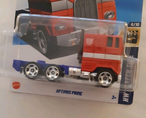 Transformers Hot Wheels Track Fleet Optimus Prime Truck Bumblebee Gold Yellow - Picture 3 of 11