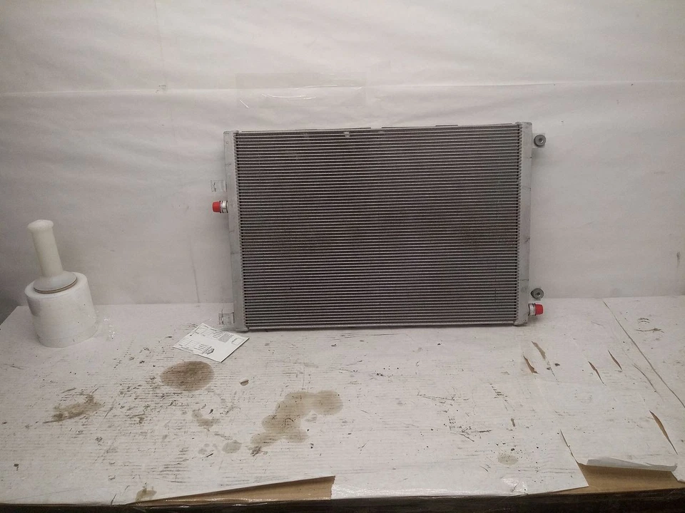2025 Cadillac Escalade iQ Radiator 3003469 - Image 3 of 4
