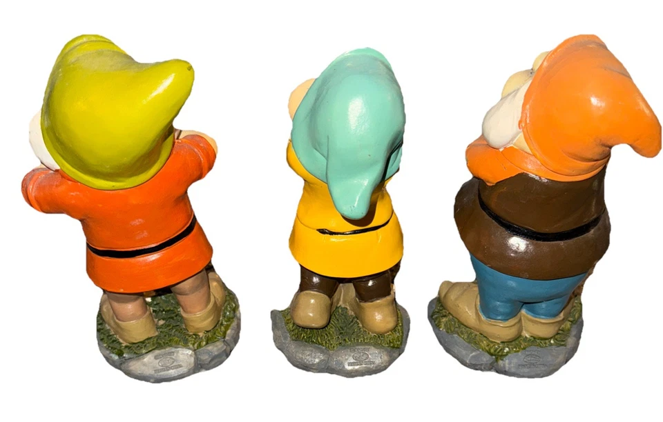 Disney Blancanieves y Siete Enanitos Conjunto de 3 Estatuillas de Jardín 8" de Alto Foto 2 de 4