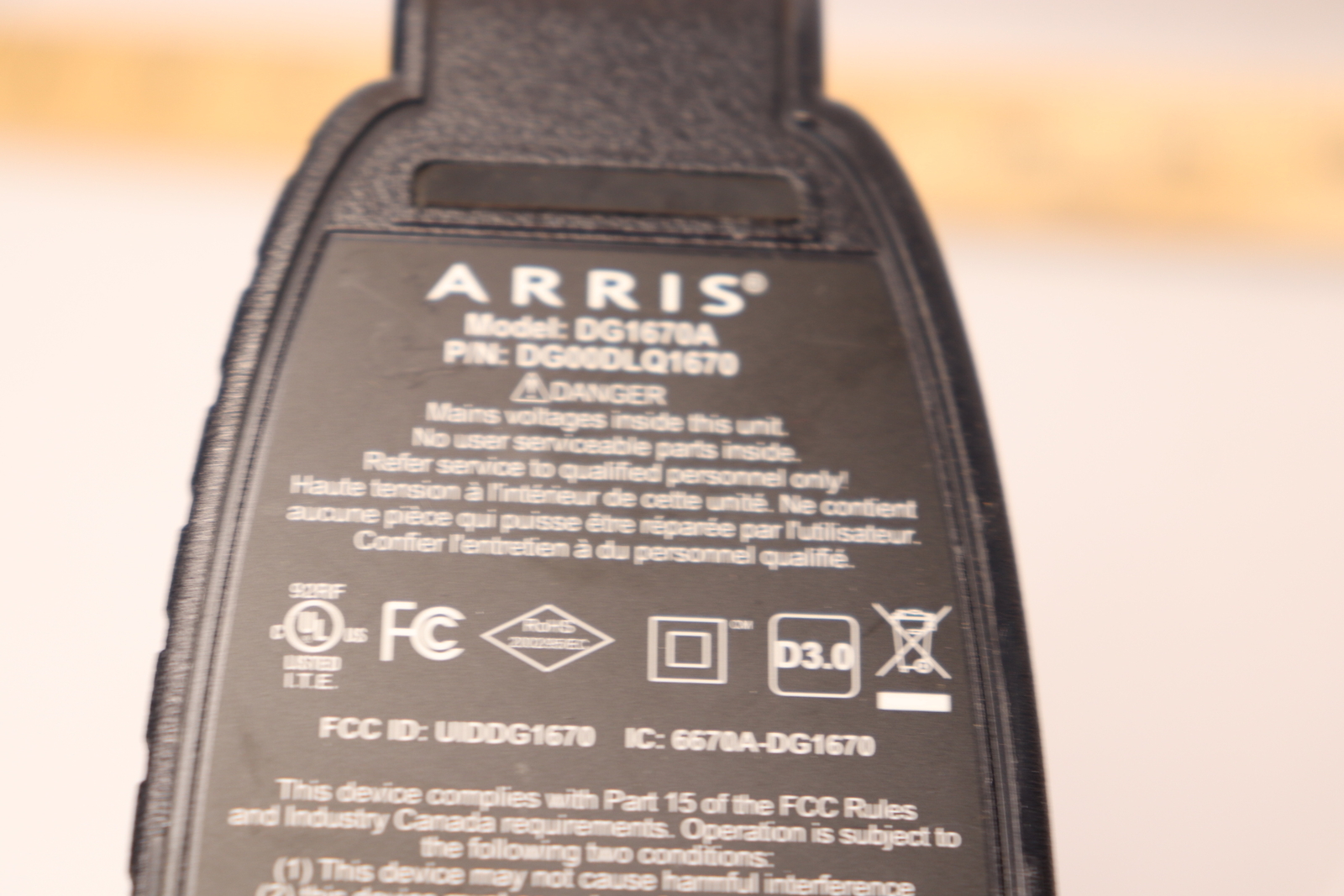 Arris Touchstone 450 Mbps 4-Port Gigabit Wireless N Router (DG1670A ...