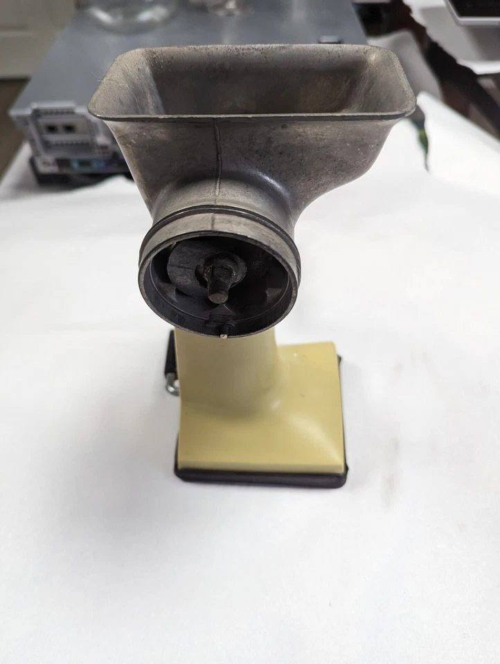 De colección Rival Grind-O-Mat, amoladora/trituradora, base Dmg oro/amarillo ¿PIEZAS? Foto 2 de 4