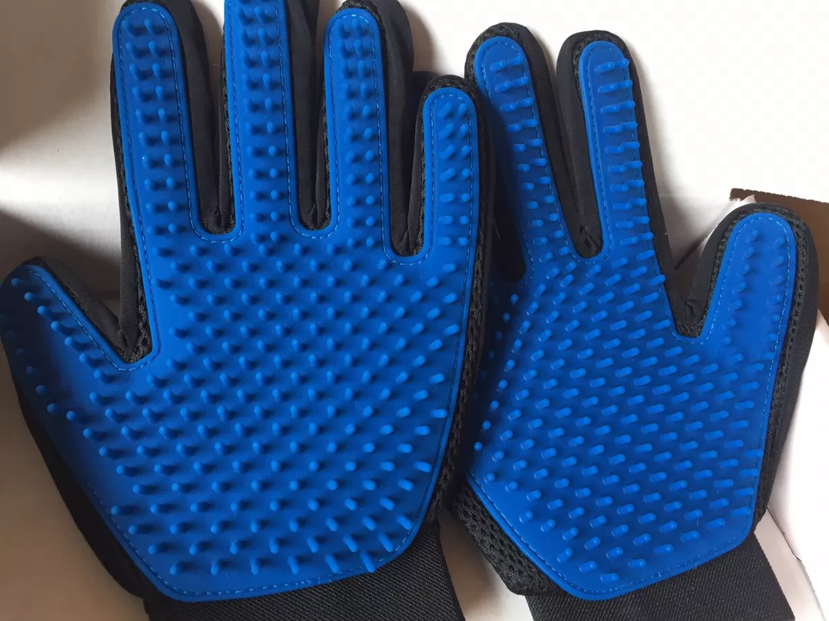 PET GROOMING GLOVES