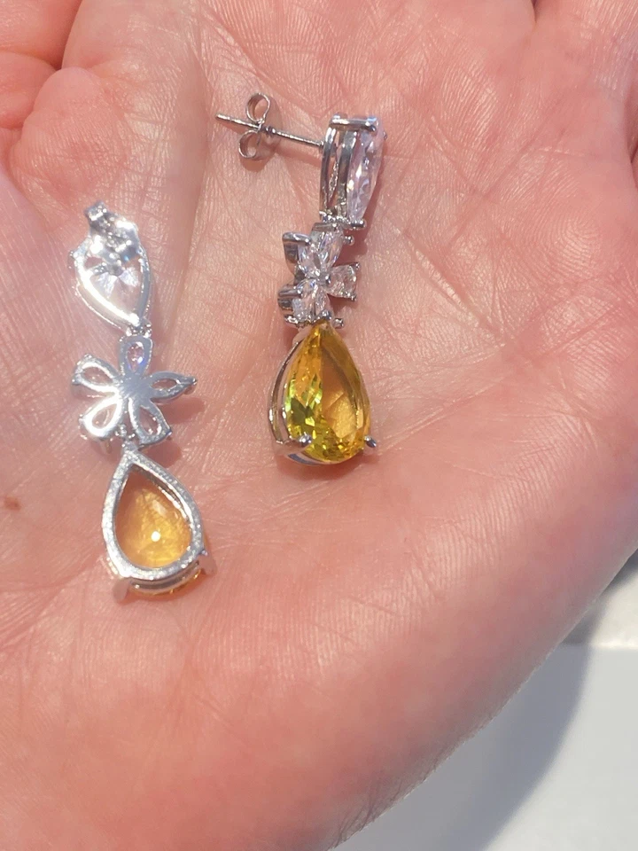 Orecchini Fiore Pendenti con Zirconi Giallo - Immagine 3 di 3