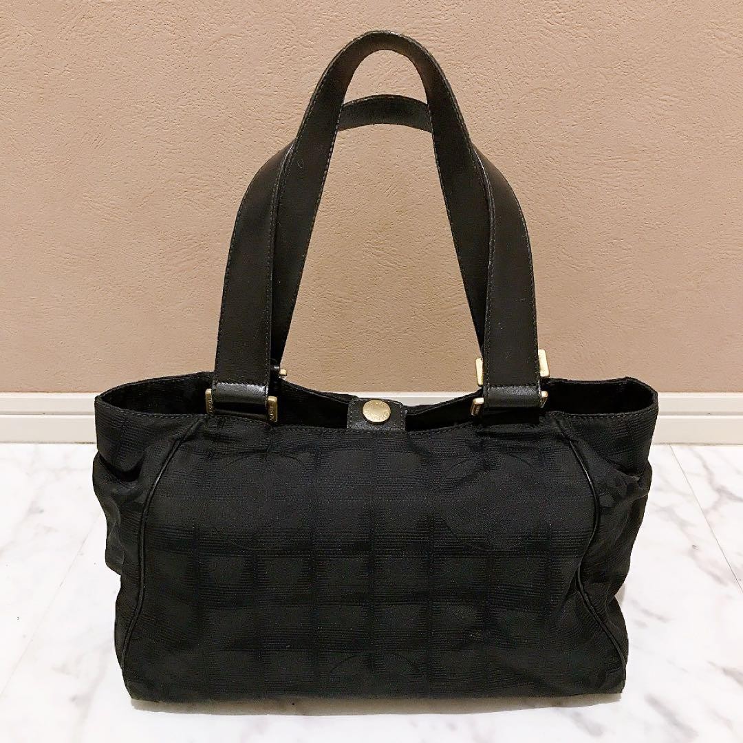 Chanel New Travel Line Handbag PG0VL8 in Black