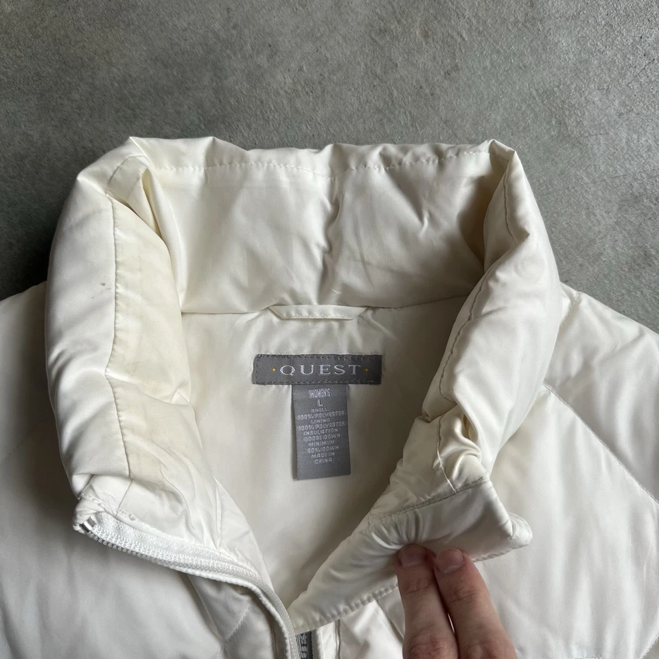Quest Women’s White Down Puffer Vest Size Large Zip Up Sleeveless Winter - Image 4 of 4