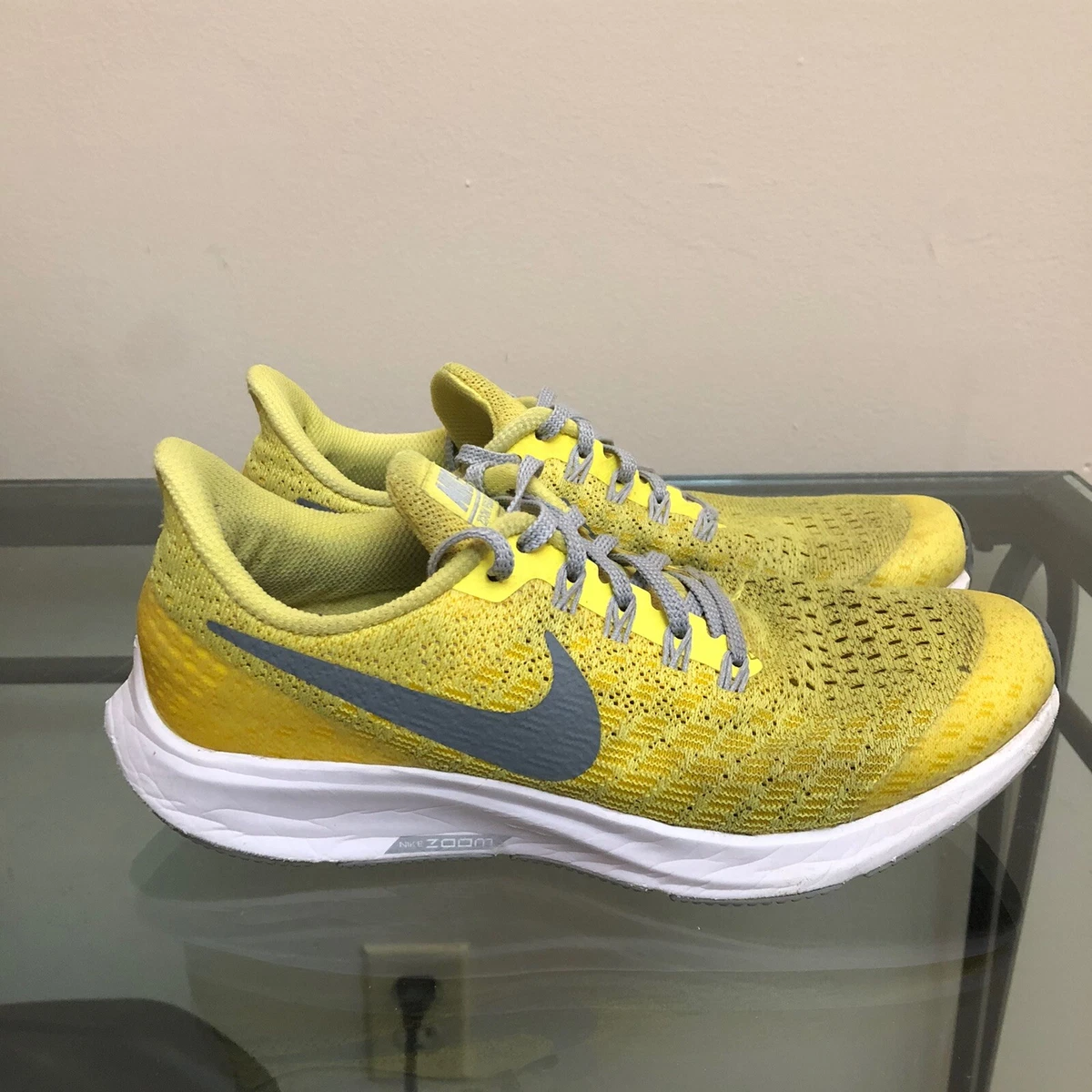 Pegasus shop 35 yellow