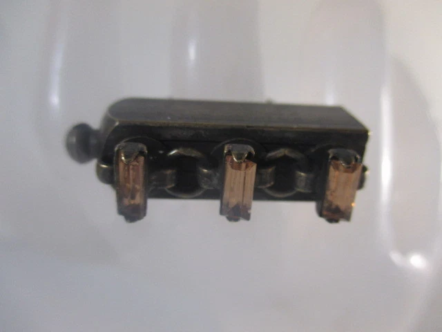 Anillo de tornillo de latón cristal DANNIJO Elsa talla 6 nuevo sin etiquetas $295  Foto 2 de 4