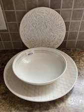 Lenox Textured Neutrals Linen 12-piece Dinnerware Set For 4 NIB