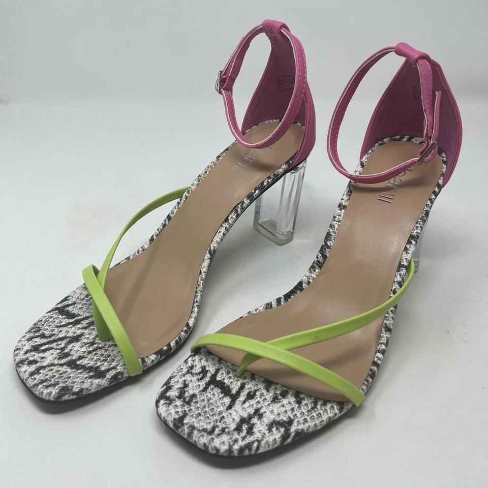 全新无标签 BAR III 粉色透明方跟踝带连衣裙丁字裤凉鞋 8 码 — 第 2/4 张图片